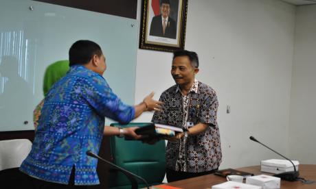 PENGUATAN KAPASITAS PERANGKAT DESA