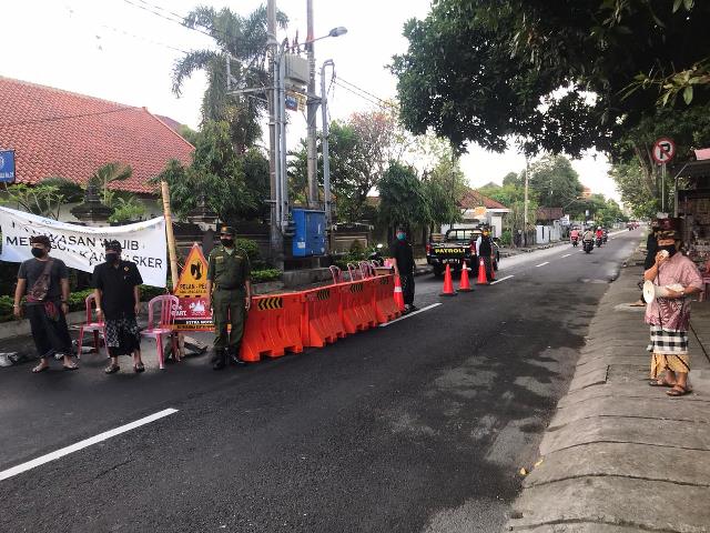 PEMBATASAN KEGIATAN MASYARAKAT