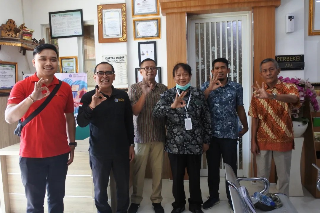 KUNJUNGAN  KONSULTAN KEMENDAGRI DAN DLHK 