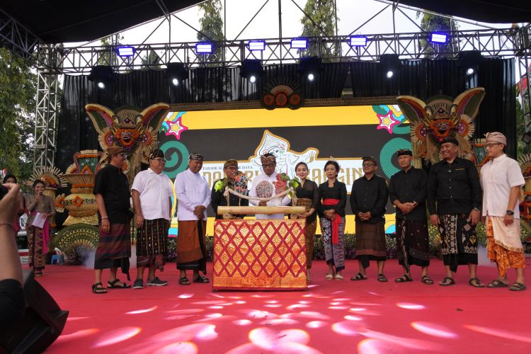 DANGIN PURI KANGIN FETIVAL KE-8 TAHUN 2025