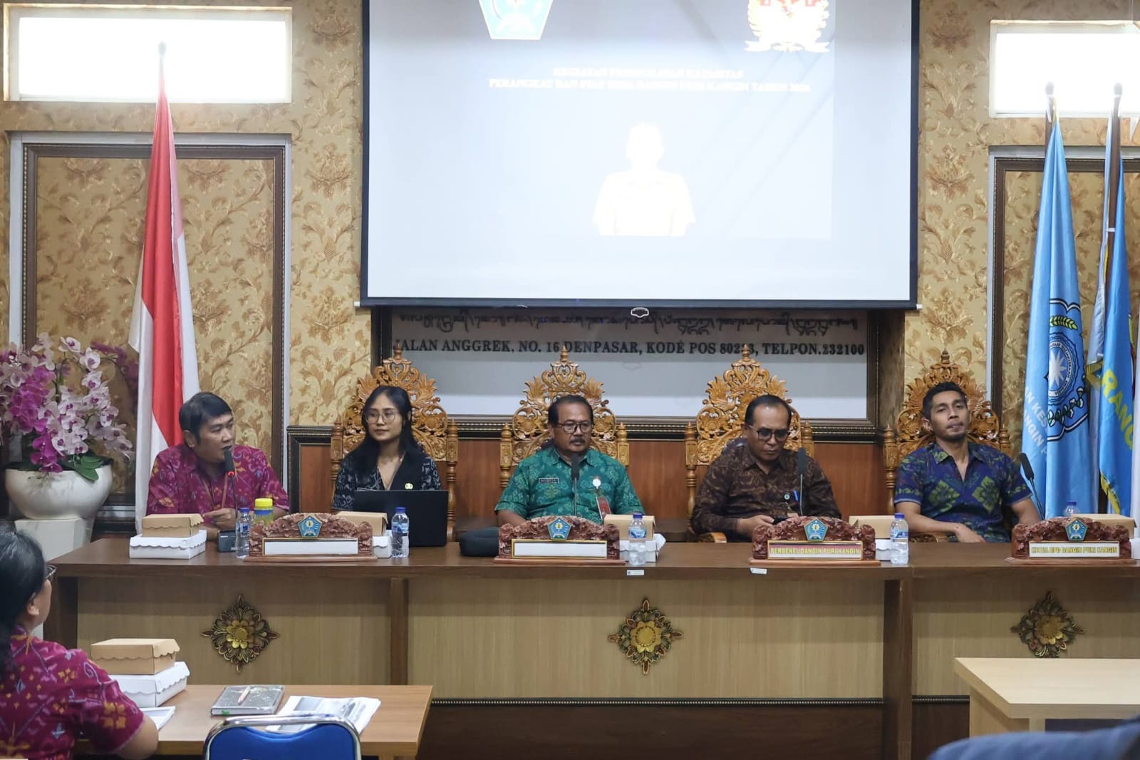 PENGUATAN APARATUR PEMERINTAHAN DESA DANGIN PURI KANGIN UNTUK PENCEGAHAN KORUPSI DALAM MENJALANKAN TUGAS DI TATA KELOLA PEMERINTAHAN DESA