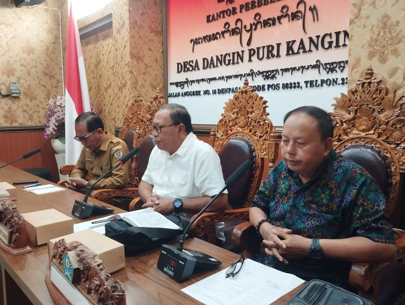 BPD MENGADAKAN FORUM DISKUSI KELEMBAGAAN DESA DANGIN PURI KANGIN MENGENAI PERMASALAHAN KELEMBAGAAN DAN PENYAMPAIAN ASPIRASI